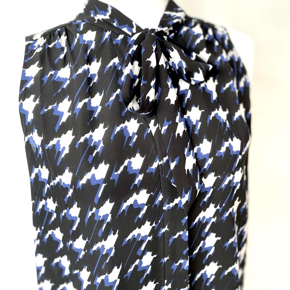 Beautiful Hilfiger top - Picture 4 of 6